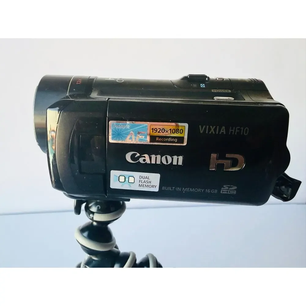 Canon VIXIA HF10 HD Camcorder Bundle Joby Tripod Remote Tested Works